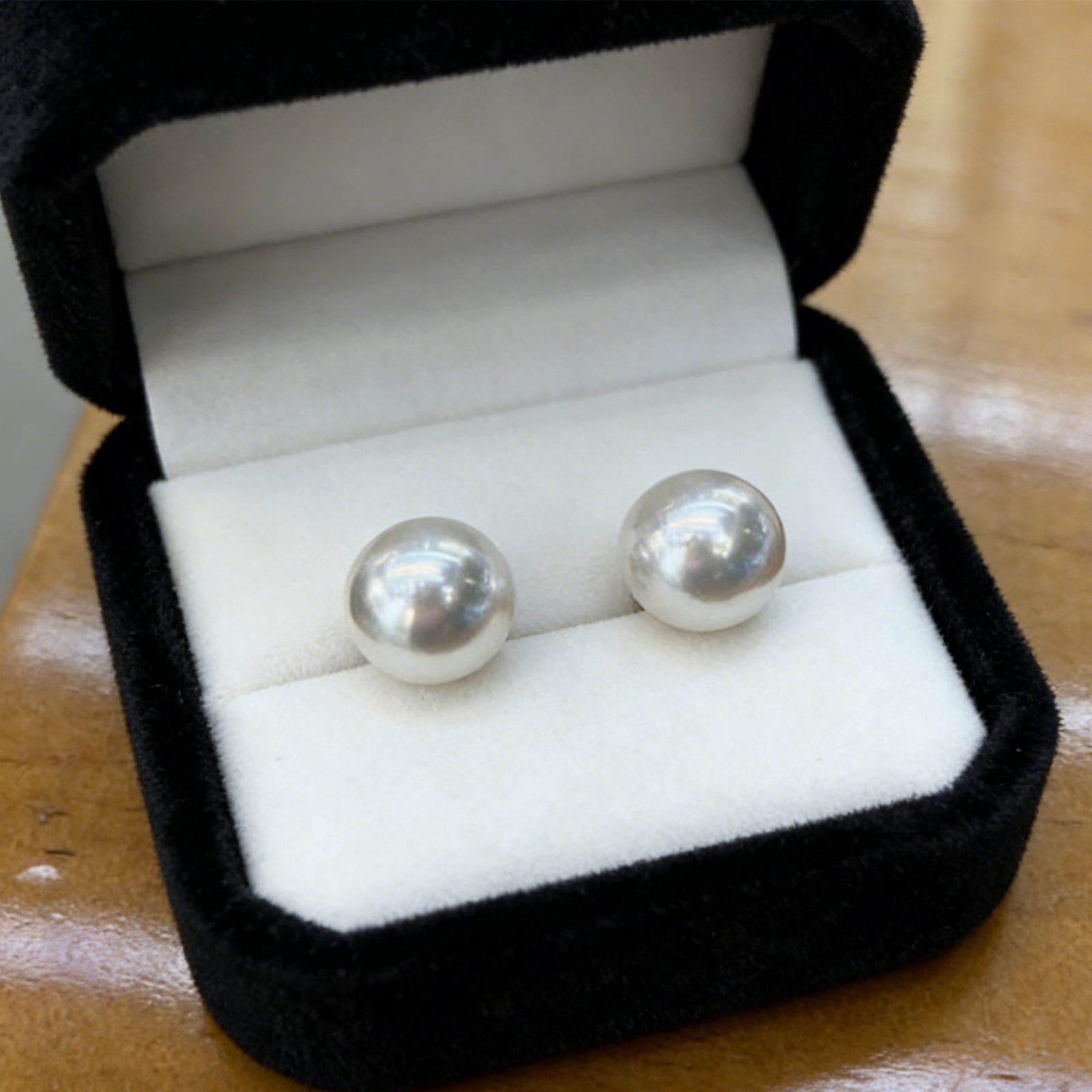 Imogen — Pearl Stud Earrings