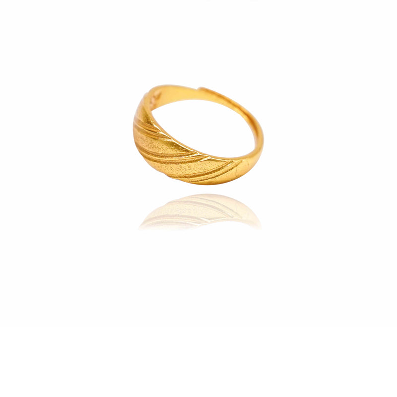 Willa — Croissant Dome Ring
