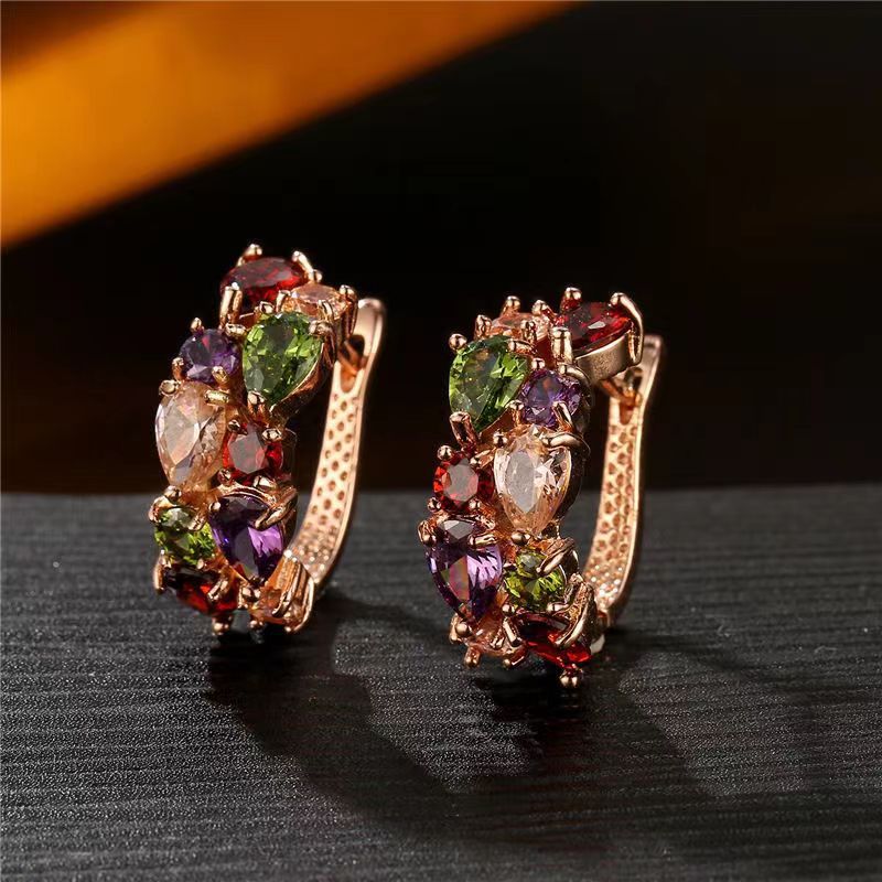 Greta — Crystal Ear Cuff
